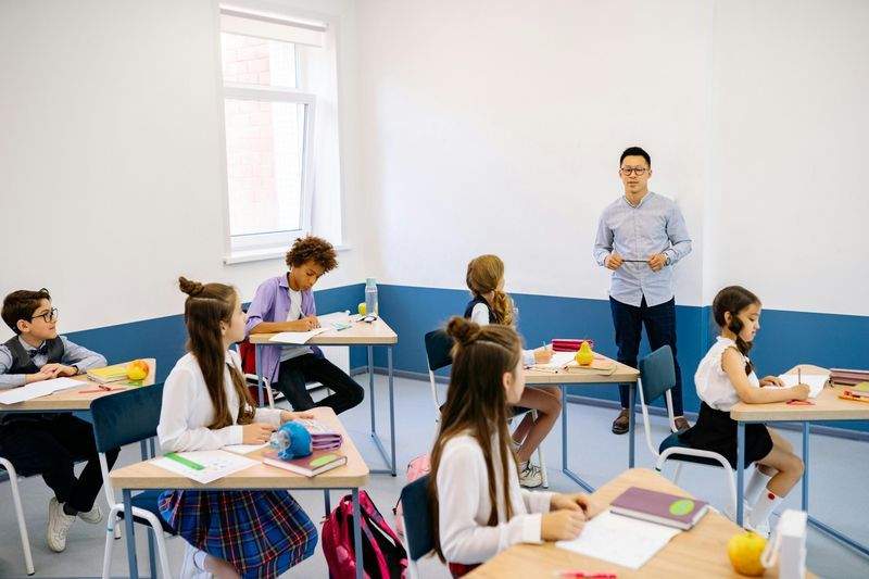 みらい学習アカデミー株式会社 12